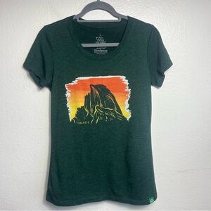 Wild Tribute 4 The Parks Yosemite Graphic T-Shirt Dark Green Size L NWOT